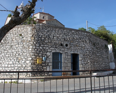 Το καφενείο του χωριού ξαναλειτουργεί υπό νέα διεύθυνση
